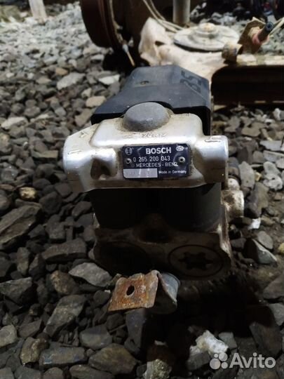 Блок управления ABS/абс Mercedes W124 е300 4 matic