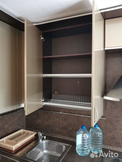 Кухонный гарнитур б/у с техникой