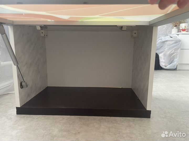 Кухонный навесной шкаф