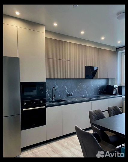 Кухня под потолок встраиваемая