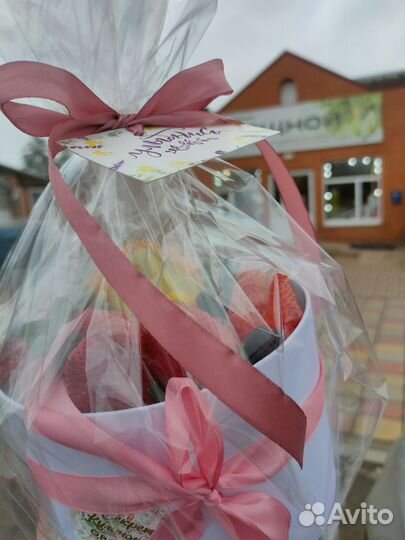 Сбор фруктовых корзин