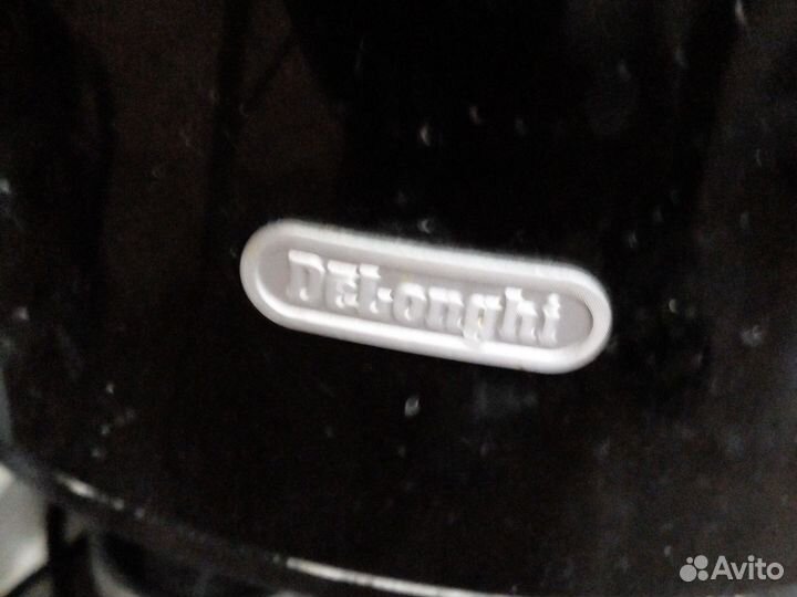 Кофемашина, кофеварка Делонги. Рожковая. Рабочая