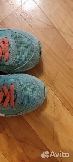 Кроссовки для девочки