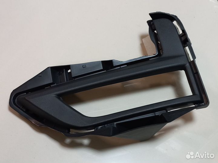 Оправа туманки Nissan X-Trail 2017-2022