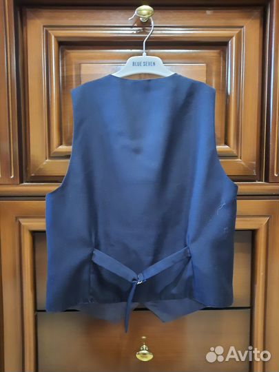 Жилет школьный для мальчика 140р