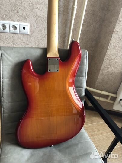 Grass Roots JB Jazz Bass лучший в серии