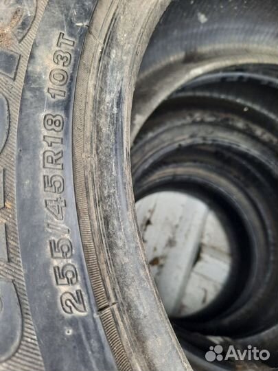 Bridgestone Ice Cruiser 7000 255/45 R18 103T