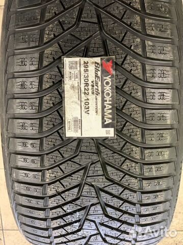 Yokohama BLUEARTH WINTER V905 295/30 R22