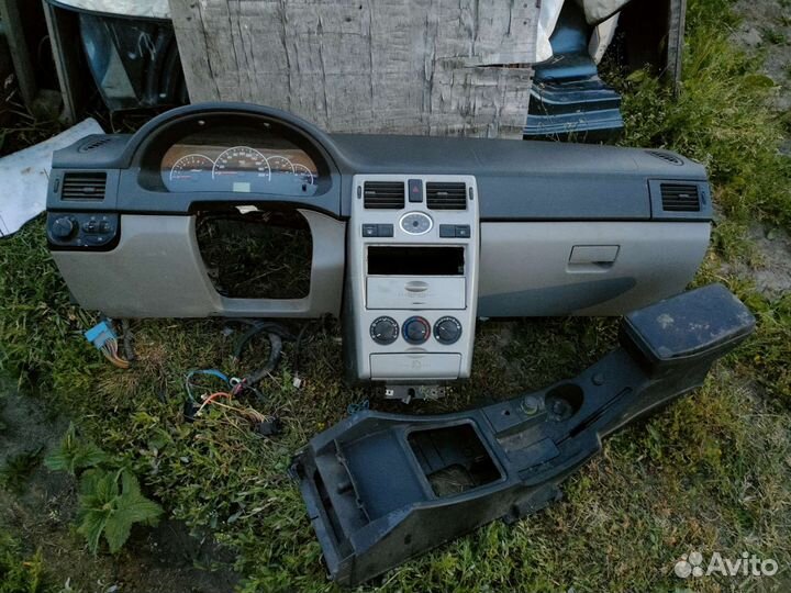 Торпеда (панель приборов) Лада Приора 1 комплект