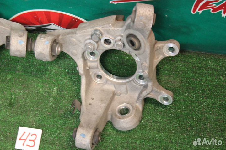 Цапфа задняя Nissan Teana J32 VQ25DE 2011