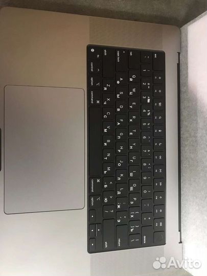 Русская раскладка клавиатуры. Гравировка ноутбука