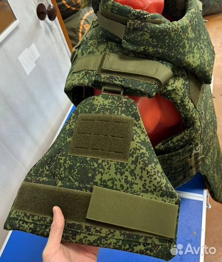 Бронежилет с полной баллистикой вкруг