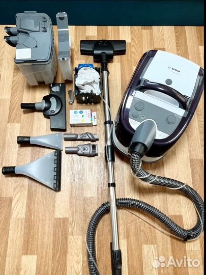 Пылесос моющий Bosch BWD41740