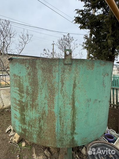 Бак для воды металлический 3,2 куба