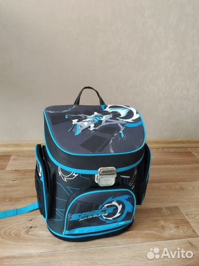 Рюкзак школьный