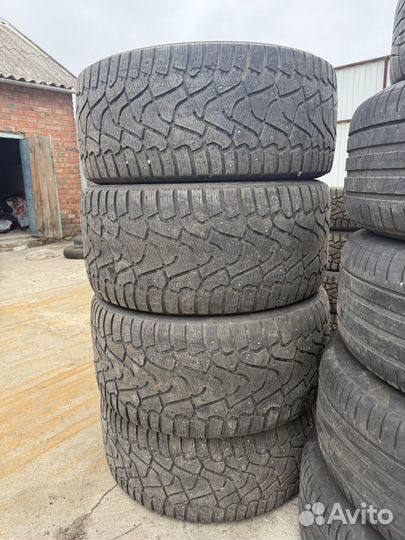 Pirelli Ice Zero 275/40 R20 и 315/35 R20 20B