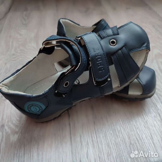Сандали новые