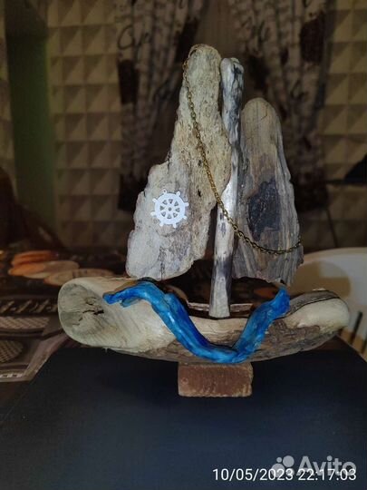 Сувениры из дрифтвуд из Туапсе