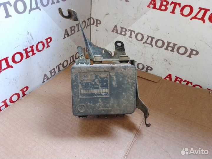 Блок ABS Ford Fusion 1.4D 2008