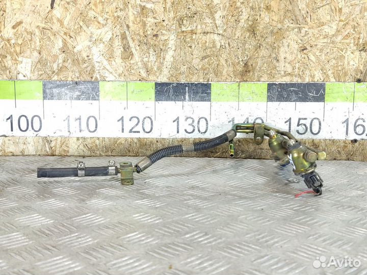 Рейка топливная рампа Subaru Forester S11