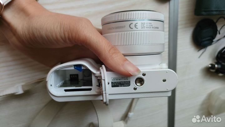 Фотоаппарат Samsung NX1100