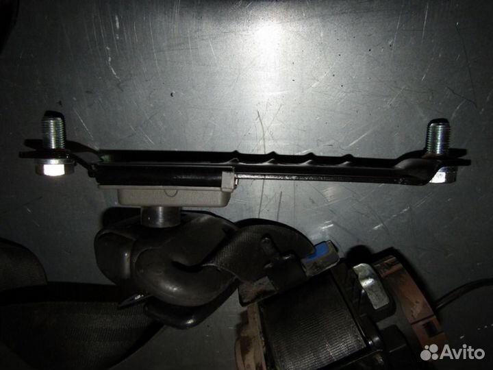 Механизм регулировки ремня безопасности Aveo (T250