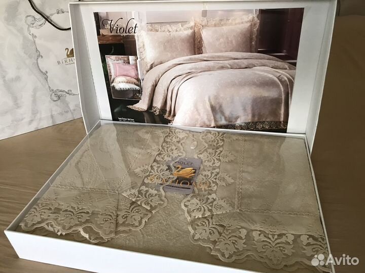 Покрывало на кровать 240 260 с наволочками