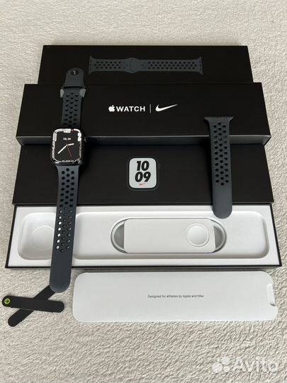 Apple watch series 7 45mm Nike