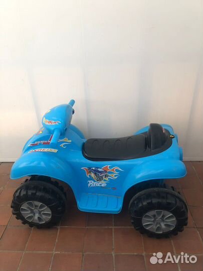 Детский квадроцикл на аккумуляторе