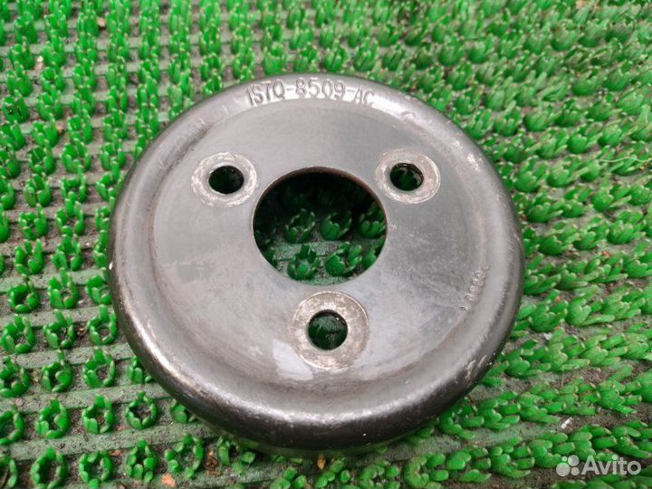 Шкив водяного насоса (помпы) Ford Mondeo 3 cjba