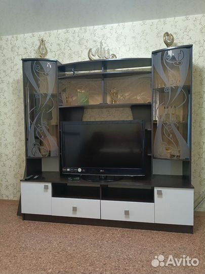 Стенка в гостиную бу