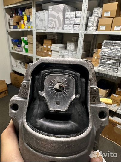 Опора двигателя правая