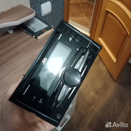 Продам магнитолу