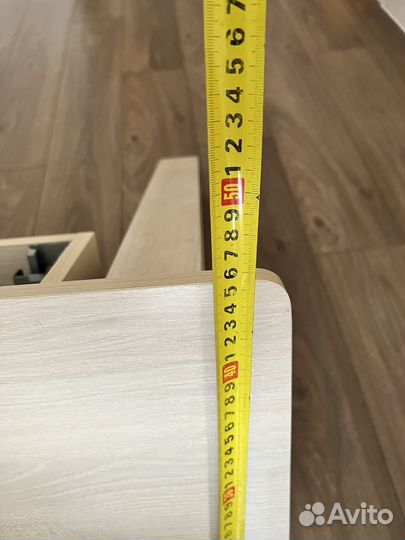 Макияжный столик с подсветкой