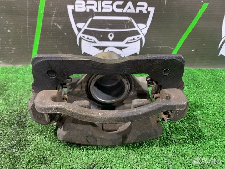 Суппорт тормозной передний правый Honda Civic