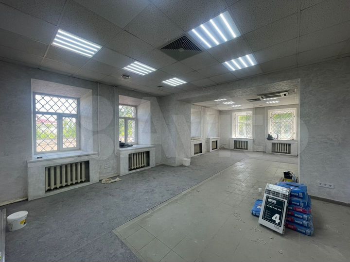 Торговая площадь на первой линии, 191.1 м²