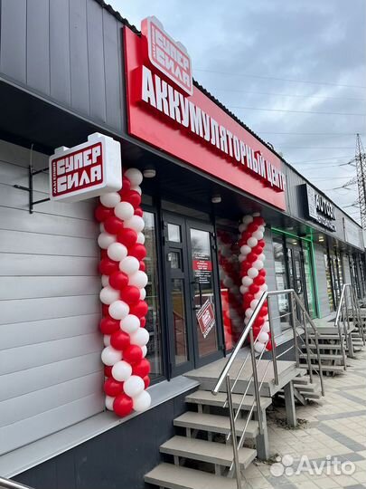 Продавец в магазин