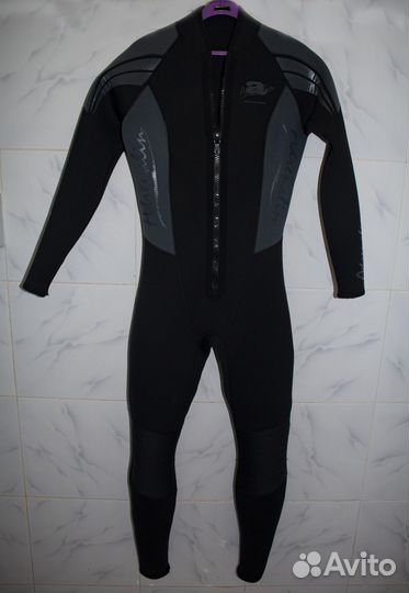 Гидрокостюм для дайвинга