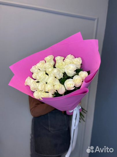 Букет из 25 белых роз (эквадор)