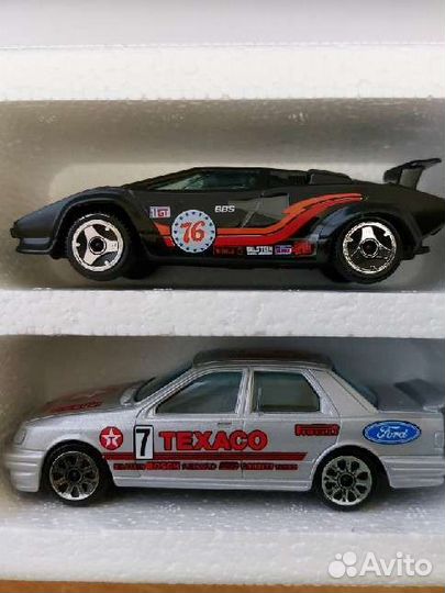 Модели Ford Sierra и Lamborghini Countach 1:43