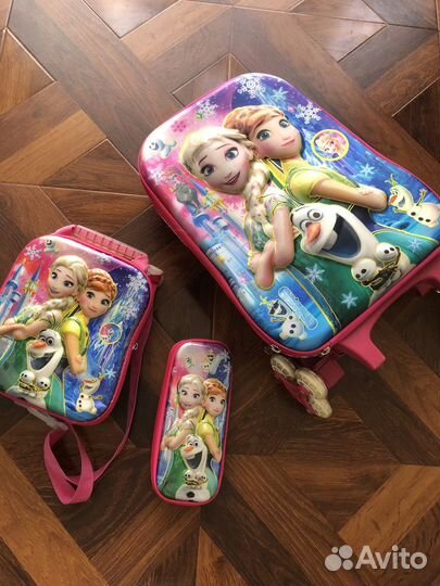 Чемодан на колесах детский