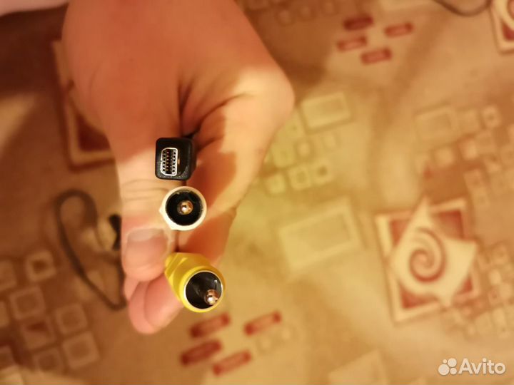 Кабель Mini DisplayPort на Тюльпаны