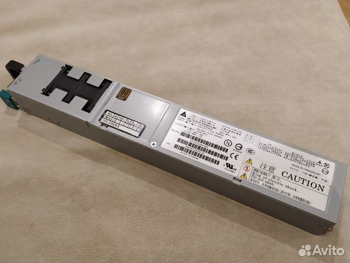 Блок питания Delta Electronics DPS-650QB