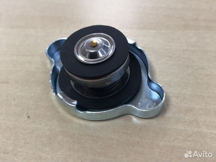 Крышка радиатора Honda Shadow, CB, CBR, VTX, VT