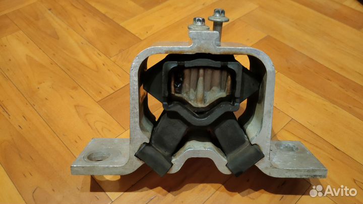 Опора двигателя правая LADA Vesta 8450030109 ориг