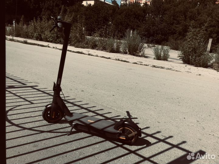 Электросамокат бу ninebot