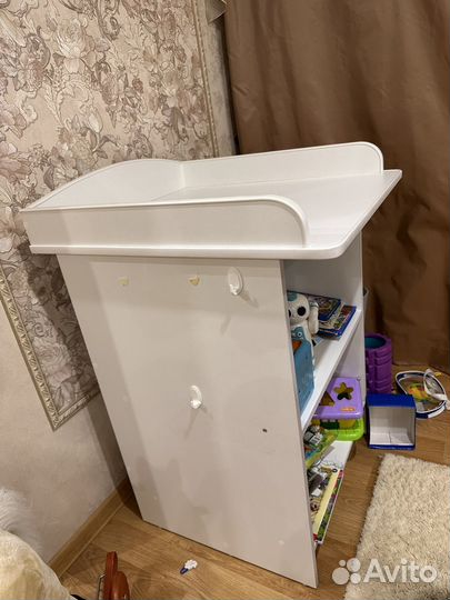 Пеленальный столик