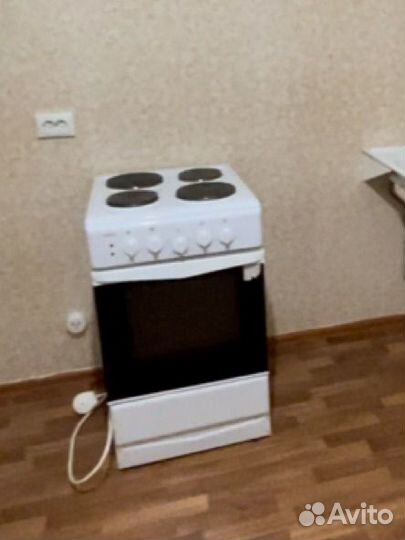 Электрическая плита с духовкой бу