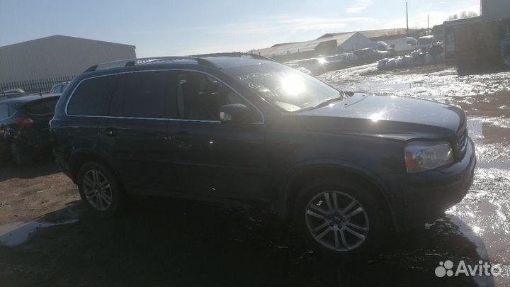 В разборе Volvo XC90