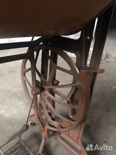 Продаётся Швейная машина Tikkakoski